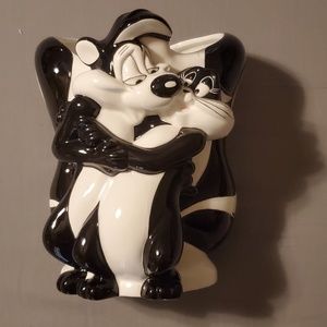 Warner Bros. Pepe Le Pew and Penelope Flower Vase